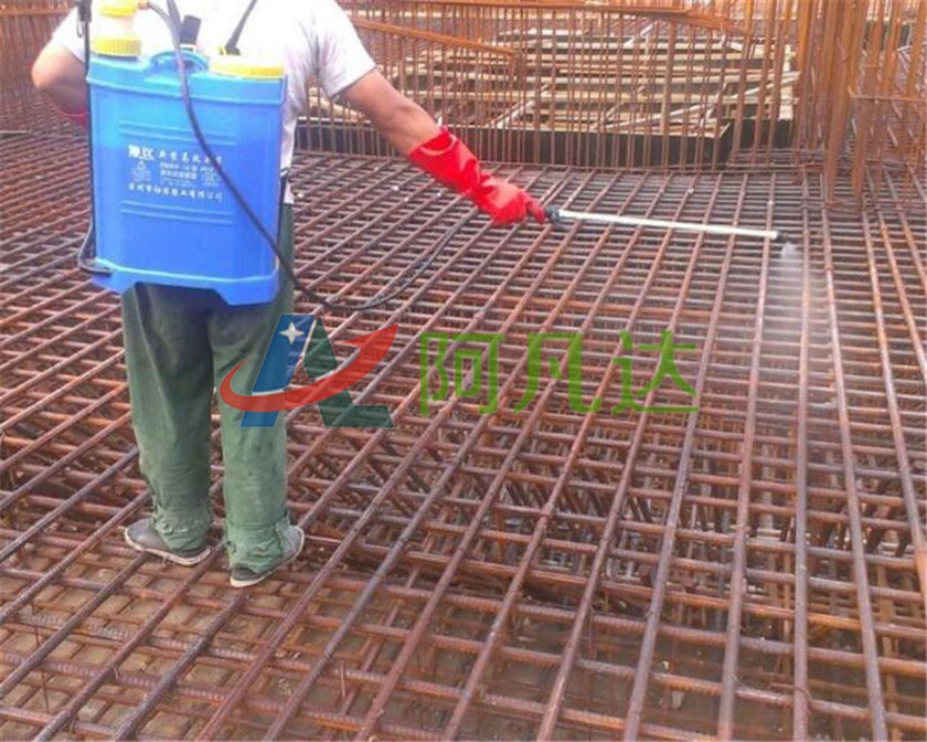 工程鋼筋除銹劑使用現場